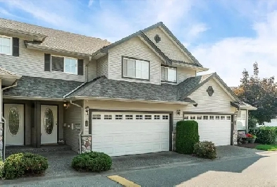 Beautiful updates - Promontory T/H close to school and transit Image# 7