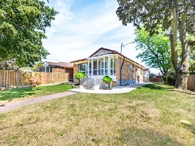 Scarborough 3  2 Bedroom Bungalow for Sale Image# 8
