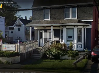 2 ROOMS AVAILABLE  OCT 1  -  ON WINDSOR STREET Image# 1