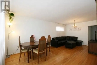 A 3 Bedroom Detached House for Lease (Hwy401/Victory Park) Image# 1