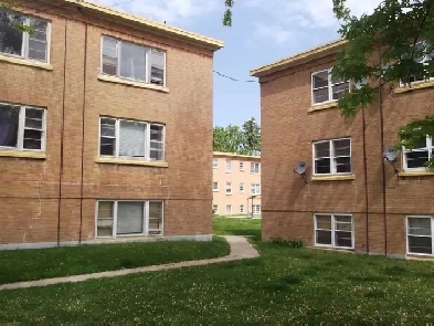 2 Bedroom Close to hospital & shopping! @515 London Rd, Sarnia, Image# 1