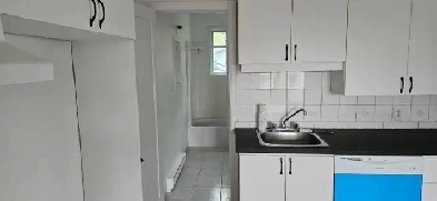 4 1/2 à louer Image# 3
