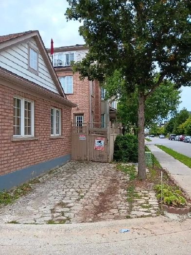parking  for rent Image# 2