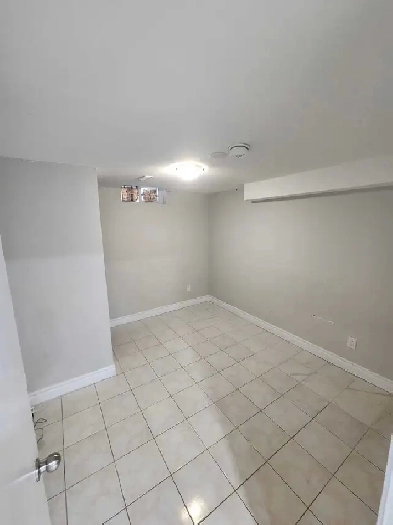 single room for rent in Scarborough Image# 1