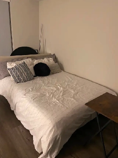 Fully furnished room for rent !! Image# 1