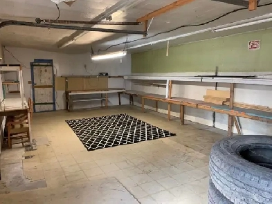 Entrepôt à louer avec limitation des visites Image# 1