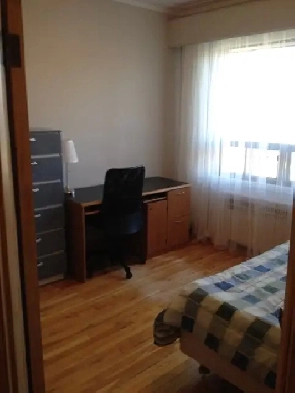 Colocation pour ÉTUDIANT-E très intéressante TOUT INCLUS ! Image# 1