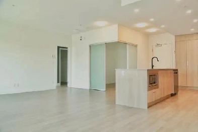 2 Bed   Large Den 2-bathroom Condo with 2 Parking | 1,125ft | Image# 1