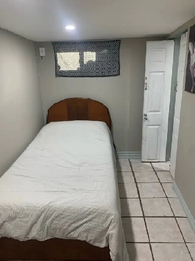 room for rent Image# 1