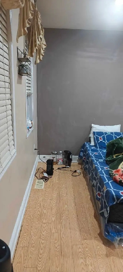 1 big private Room available for 2 girls or a couple (upper floo Image# 1