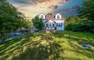 Spacious 2-Bedroom Duplex Unit Near Long Lake Provincial Park Image# 9
