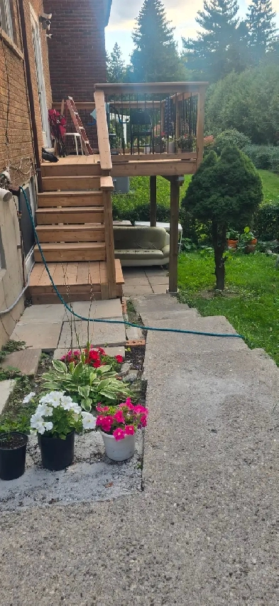 $1750/month, Walkout basement 2 bedroom unit Image# 1