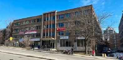 Local commercial à louer – Montréal Cavendish / 625 pi² Image# 1