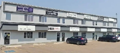 3057 sq ft bay, yard, 2 ovhd doors, retail front, Stony Plain Image# 1