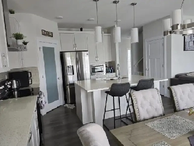 4 Bedrooms 2.5 Bathrooms in Brighton Community with ready to Bac Image# 1