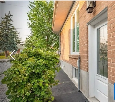 2 Bedroom Den in Bathurst Manor Image# 1