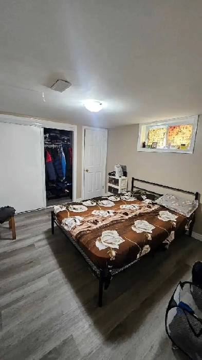 Space available for 1 guy in sharing Image# 1
