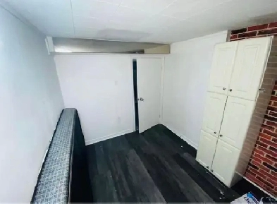 Scarborough Rooms for Rent– Semi-Basement (Utilities Included). Image# 1