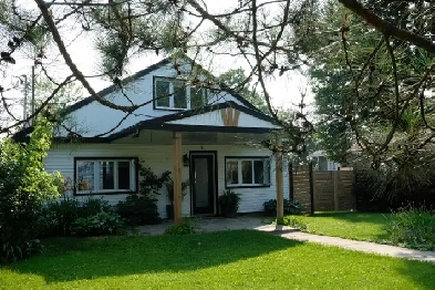 Waterfront Property 15 minutes to Aylmer Image# 9