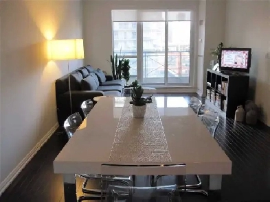 MasterBedroom, Bloor/Yonge High-rise Condo (Female Roommate) Image# 1