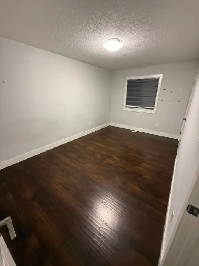 Private and Sharing Rooms available- Near Fanshawe South Campus Image# 2