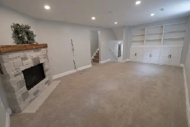 2 Bedroom  large livingroom Unit for Rent Image# 1