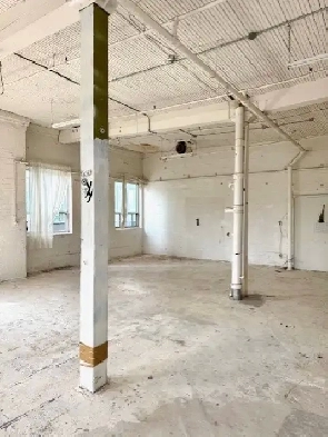 Bloor/Lansdown Corner Studio/Office Image# 1