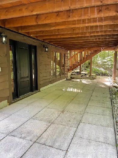 One bedroom plus den apartment with private patio in Oro Medonte Image# 1