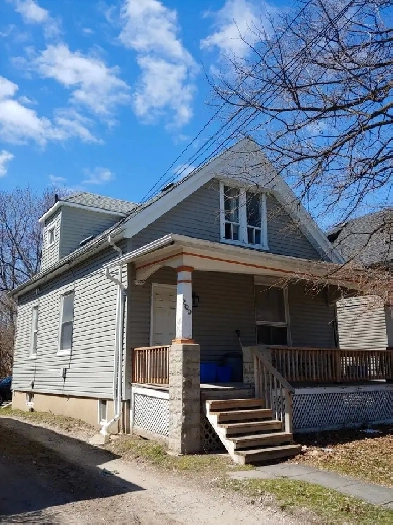 2 Bedroom, 2nd floor of a house. Util. Incl. Image# 3