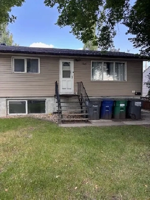 Bright & Spacious 3-Bed Basement Suite – Available Immediately Image# 1