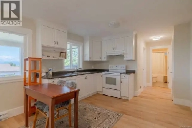 For rent: North Nanaimo two-bedroom walk out ocean view suite Image# 5