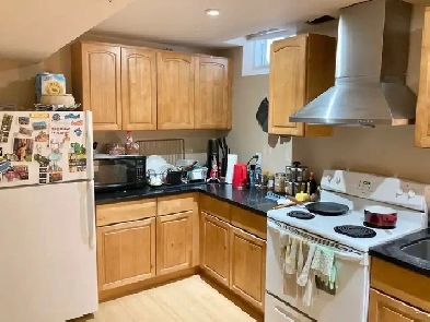 Spacious 2-Bedroom Basement for Rent - 900 sq. ft. Image# 3