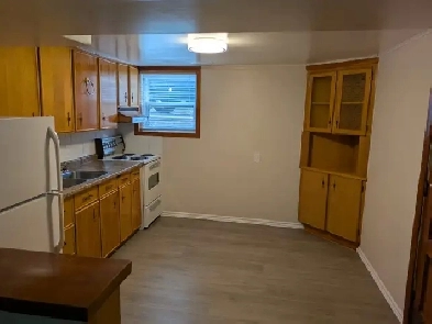 One bedroom in owner occupied tripex Image# 5