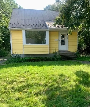 730 Hanson Street | 3/1 home on Fredericton's southside Image# 1