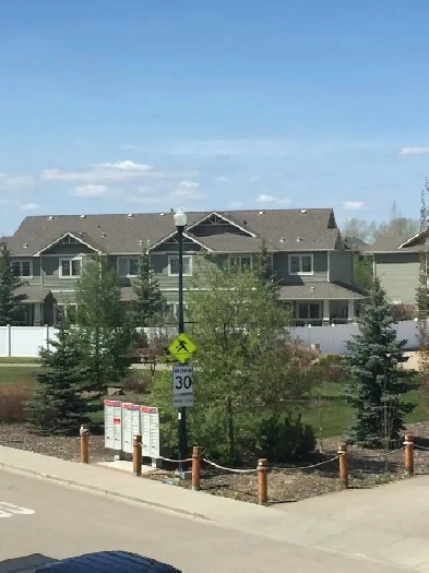 Sylvan Lake FOUR (4)  bedroom TOWNHOME Image# 1