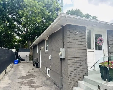 2 Bed 2 Bath Unit For Lease in Newmarket! $1700/M   2 Parking Image# 6