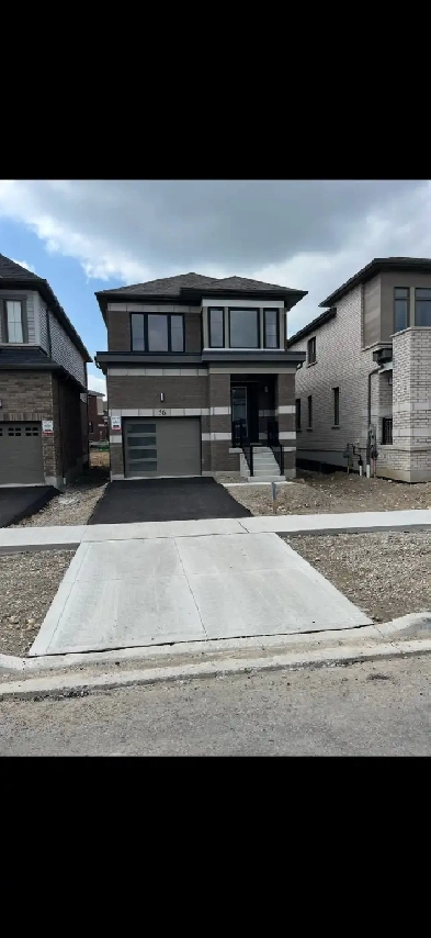 Brand new 4 bedroom 2.5 bath executive home Cambridge Image# 9
