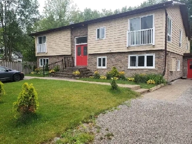 1 Bedroom Lake View Apartment for Rent in Orillia Image# 1