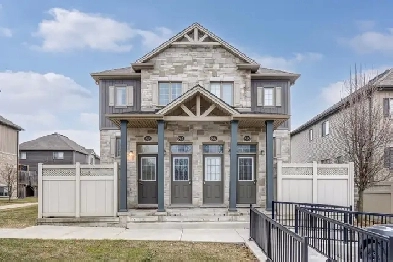 Gorgeous Condo Townhouse in Andover Trails – Available Now Image# 3