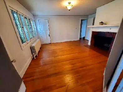 2 Bedroom apt in Sandy Hill area- Utilities included Image# 1
