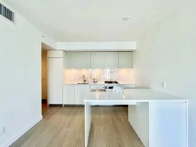 Metrotown – Modern 1 Bedroom Unit (2 Mins walk to skytrain) Image# 1