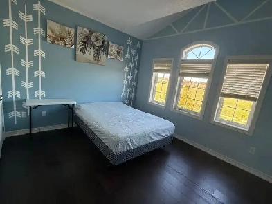 PRIVATE for Rent for Girl, BRAMPTON Image# 2