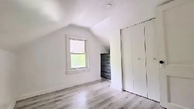 3 bedroom, 1 bath home in Homeside Image# 4