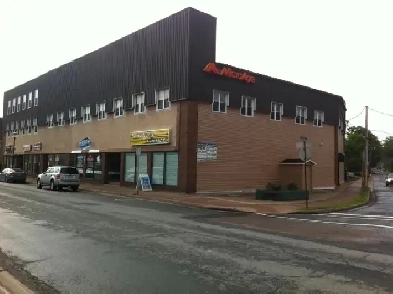 576 Prince Street - Prime Retail / Office Space