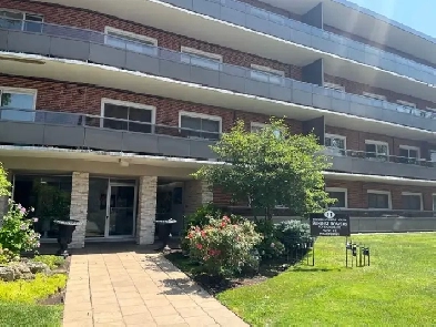 2 Bedroom Condo Unit for Rent.(11 Woodman drive south) Image# 6