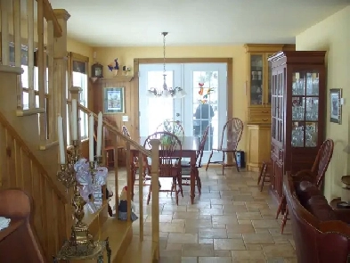 Semi détaché avec garage 2 chambres en campagne a louer Image# 1