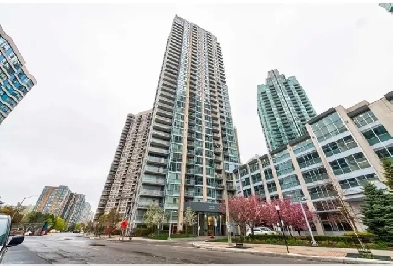 BEAUTIFUL PENTHOUSE LAYOUT SQUARE ONE CONDO FOR RENT! Image# 1