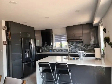 5 Beds 3 Baths - House Image# 1