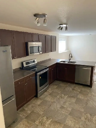 2 beds 1 bath Stonebridge Image# 1