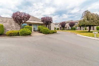 Townhome at Beacon Downes Image# 8
